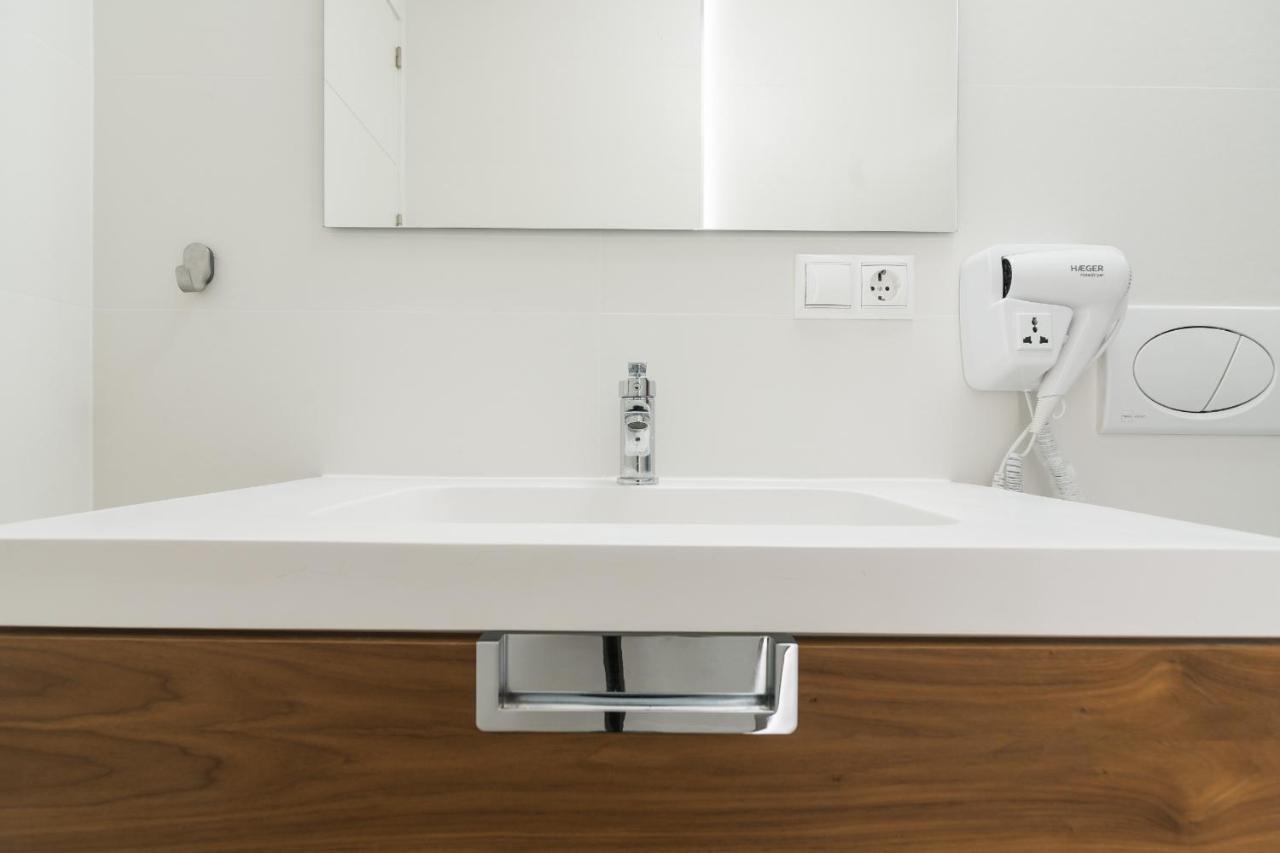 Suite Homes Hesperides Garden Beach مالقة المظهر الخارجي الصورة