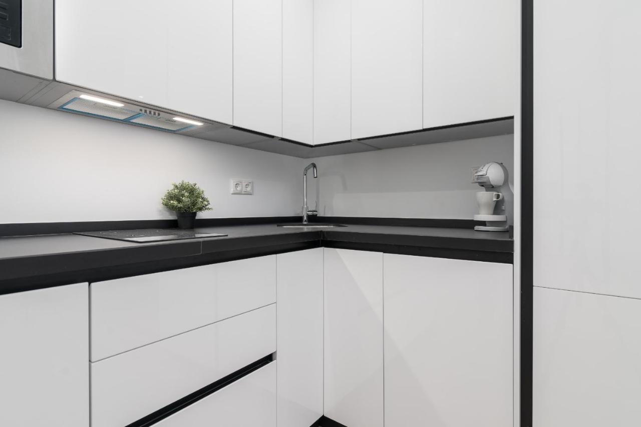 Suite Homes Hesperides Garden Beach مالقة المظهر الخارجي الصورة